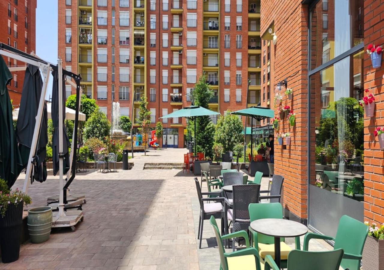 Superb 1 Bedroom In The Best Zone Of The City. Ferizaj Bagian luar foto
