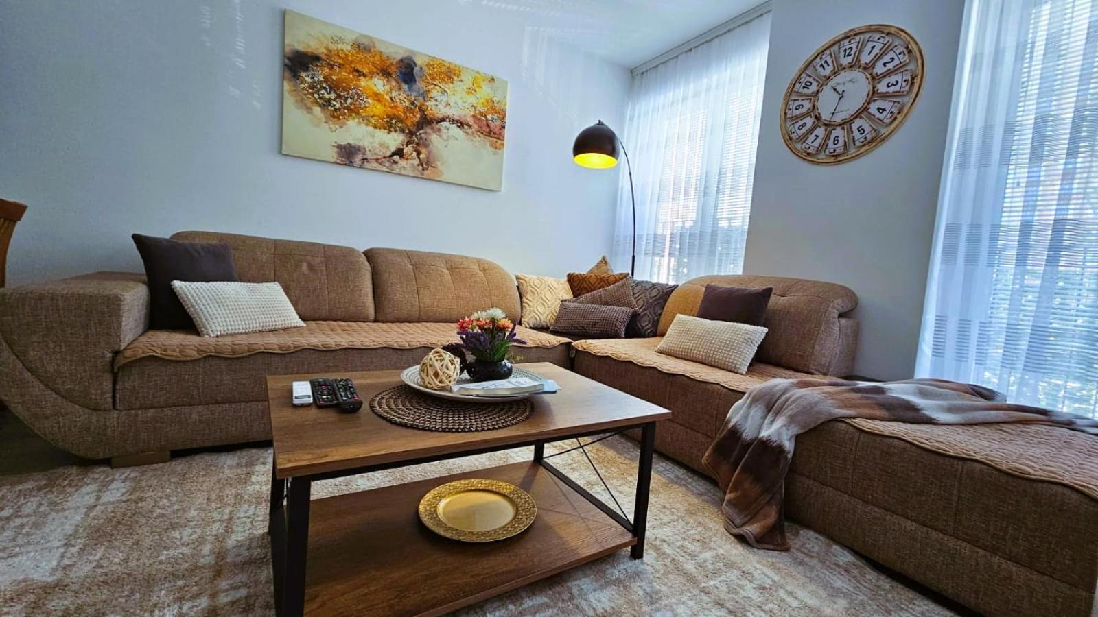 Superb 1 Bedroom In The Best Zone Of The City. Ferizaj Bagian luar foto
